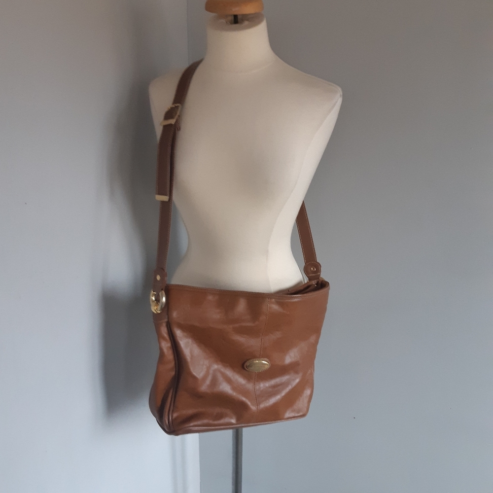 Capezio Women's leather Shoulders bag